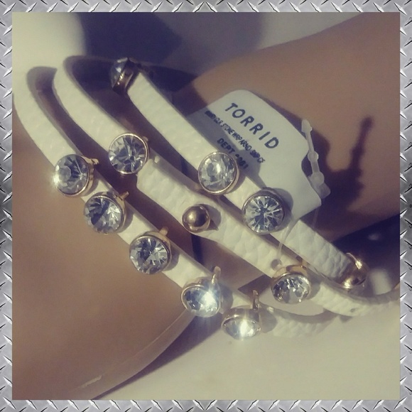 SOLD!!***Gorg Torrid Layered 💎 Gem Bracelet - Picture 2 of 8